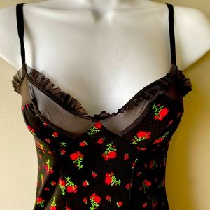 Victoria's Secret slip dress lingerie sz small bustier style fitted